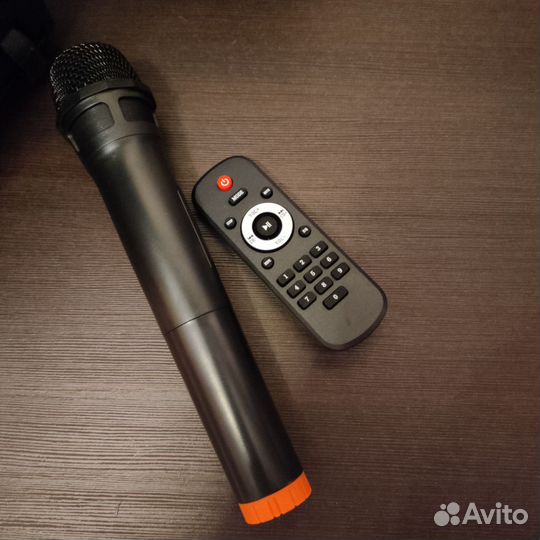 Огромная портативная колонка с микрофоном(new)