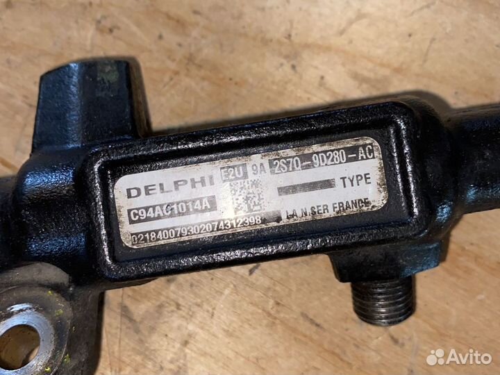 Топливная рампа Ford Mondeo lll 2.0tdci