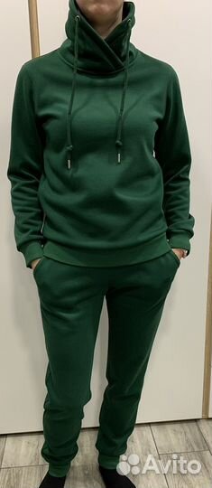 Костюм женский