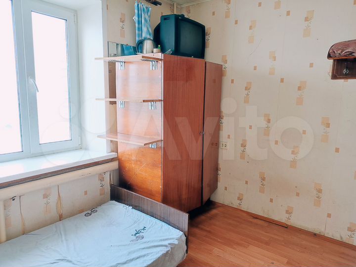 Комната 11 м² в 4-к., 7/9 эт.