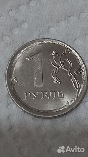 Продаю монету заводской брак