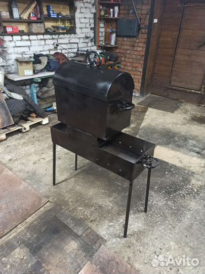 Мангал с коптильней
