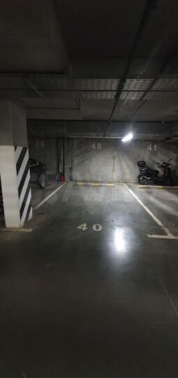 Машиноместо, 17 м²