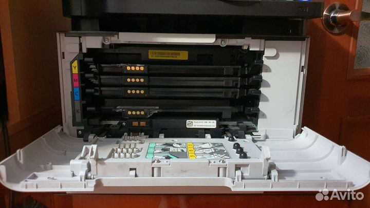 Мфу лазерный цветной
