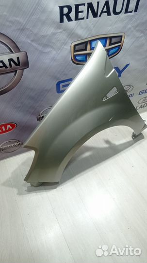 Крыло переднее Renault sandero Лев