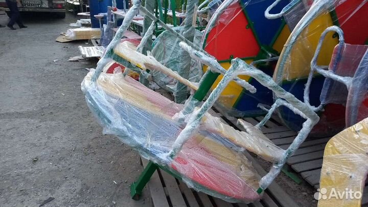 Карусели горки качели