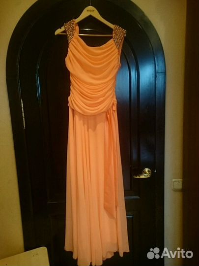 Платье р 48 одевала 1 раз
