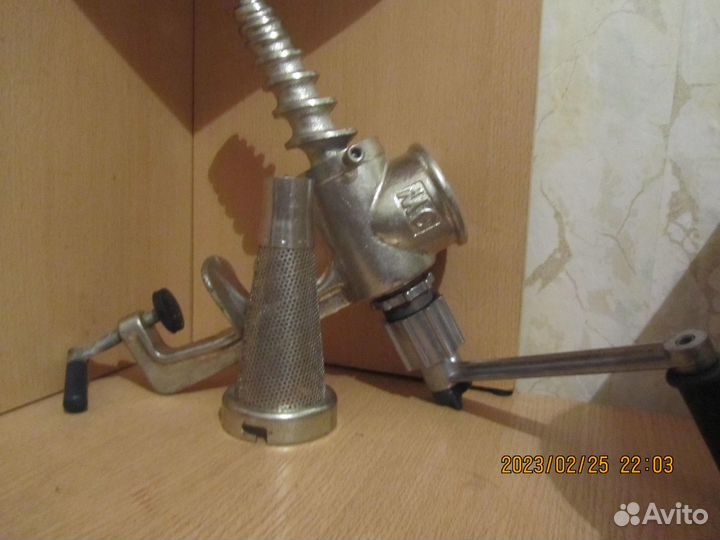 Мясорубка ручная