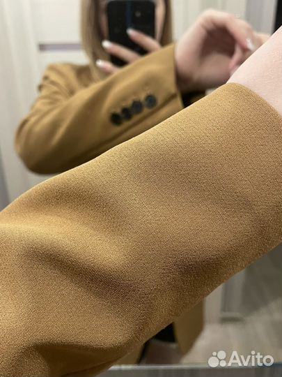 Пиджаки чёрный песочный