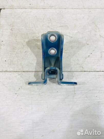 Петля двери перед прав верх KIA cerato 4 BD 2.0 ат седан