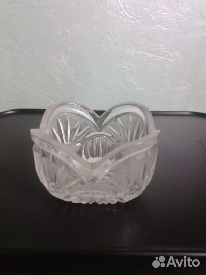 Хрустальная ваза