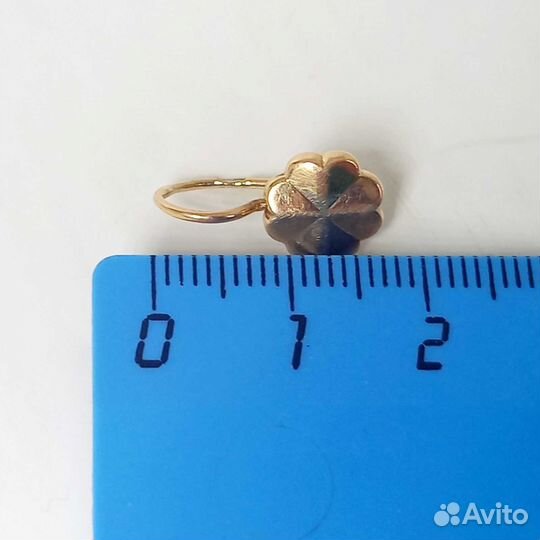 Золотые серьги