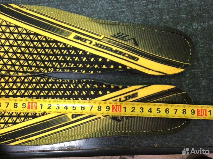 Коньки V76 Encelad на стакане CCM SB 44 fit M