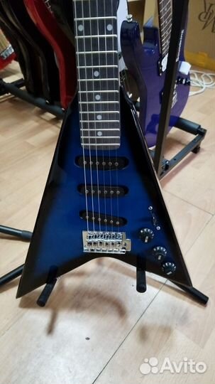 Электрогитара rocket E-5 BB тип корпуса - Arrow