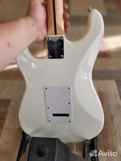 Электрогитара fender squier stratocaster
