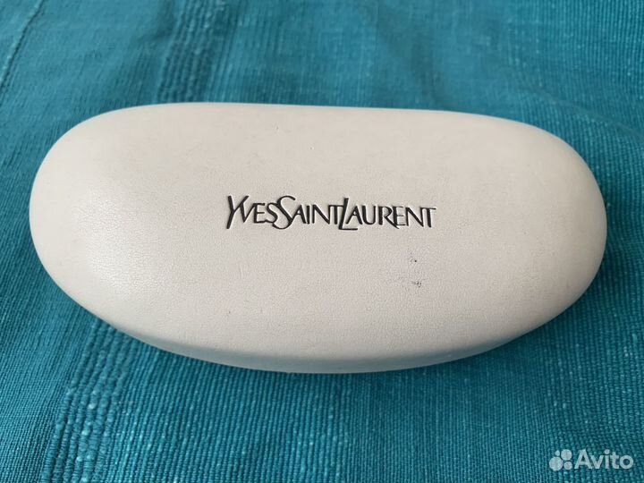 Солнечные очки YvesSaintLaurent