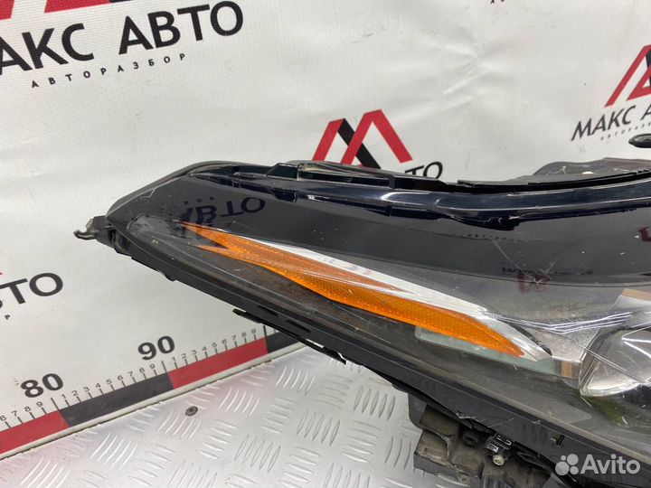 Фара правая Lexus RX200t/RX300/RX350/RX350L/RX450h/RX450hL