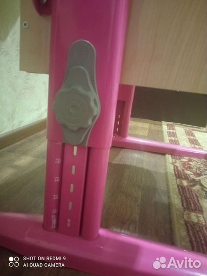 Письменный стол, стул для школьницы