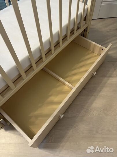 Кровать с маятником можга 