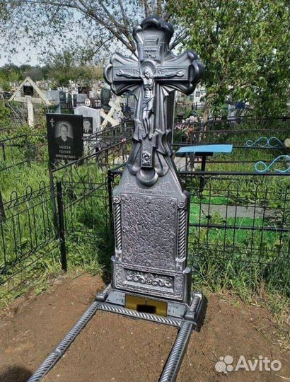 Крест на могилу