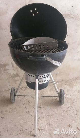 Гриль Weber Master-Touch 22