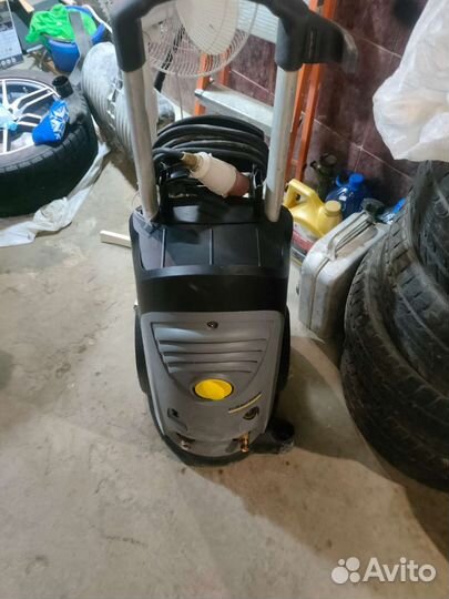 Мойка высокого давления karcher