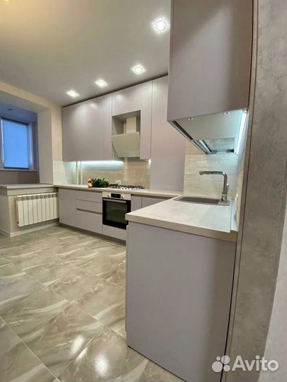 Угловые, прямые кухни на заказ в Новосибирске