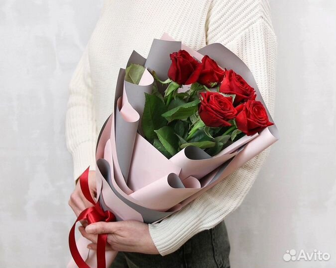 Красные розы букеты