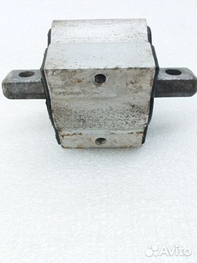 Опора кпп Mercedes-Benz E-Class W211 M112 2004