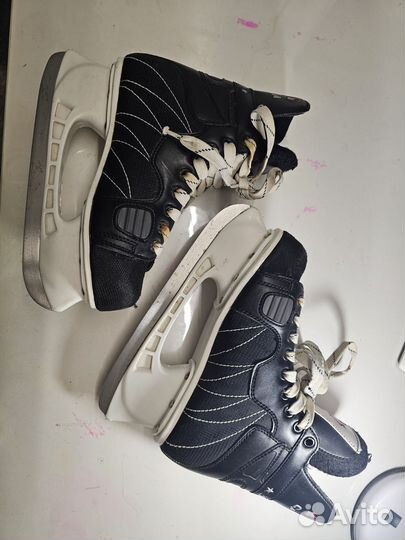 Коньки хоккейные