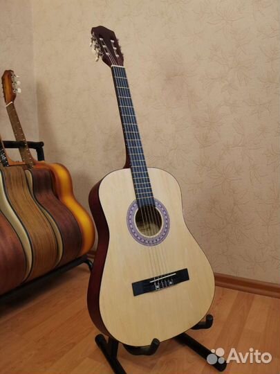 Классическая гитара Новая