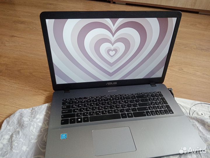 Ноутбук asus