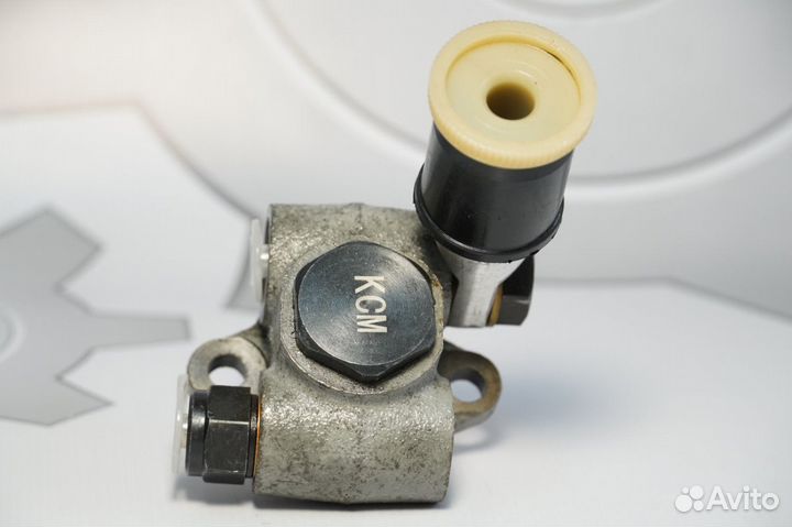 Насос топливный низкого