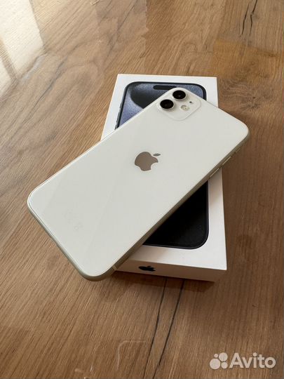 iPhone 11, 64 ГБ