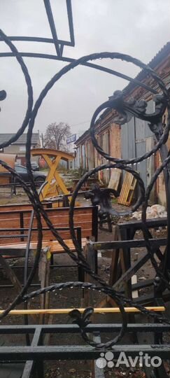 Качели для сада сезонные