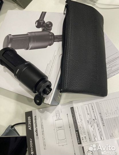 Студийный микрофон AT2020