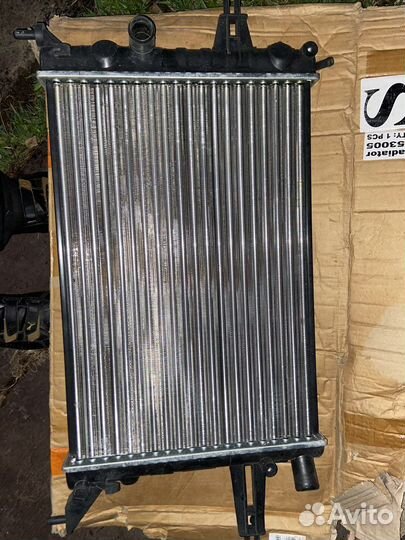 Основной радиатор охлаждения
