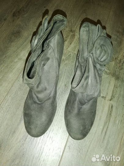 Ботинки, ботильоны серые р. 38