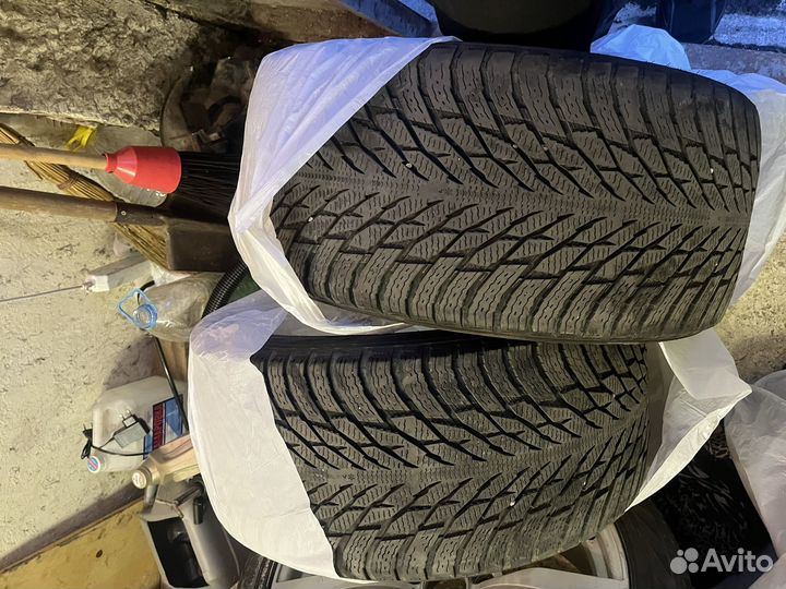 Nokian Tyres Hakkapeliitta R3 275/35 R20
