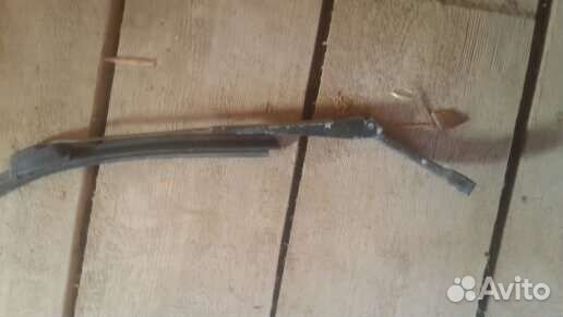 Поводок дворника передний Chery Amulet A15