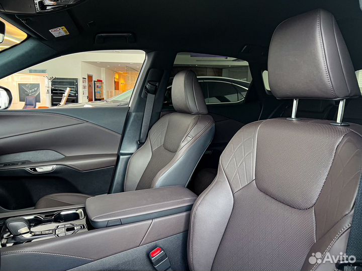 Lexus RX 2.4 AT, 2023