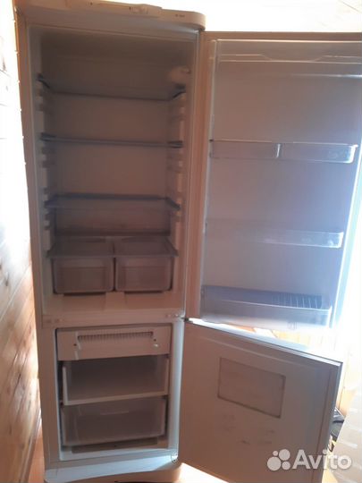 Холодильник indesit б/у