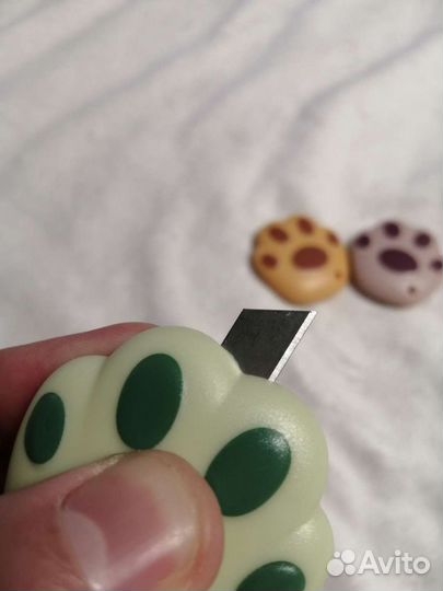 Лапка - концелярский нож