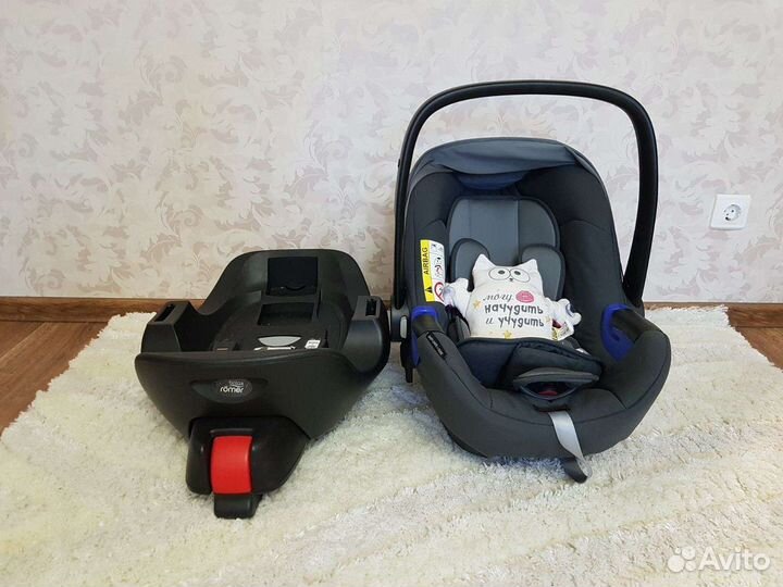 Автоклесло Britax roemer baby-safe2 i-size+база