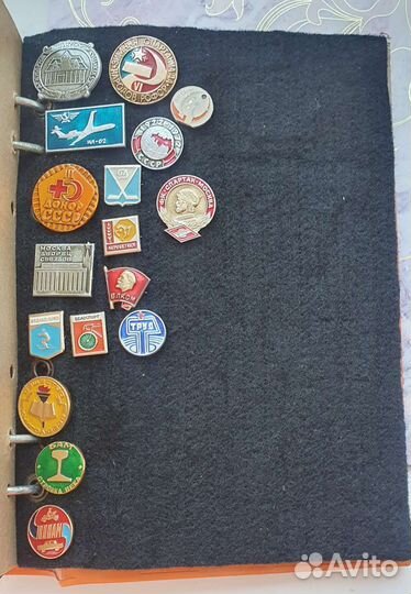 Альбом+значки СССР
