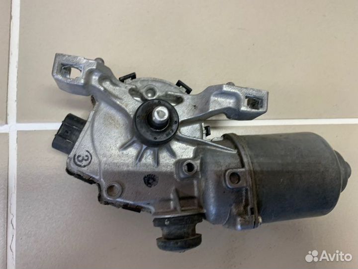 Моторчик стеклоочистителя Toyota Hilux 7 2014