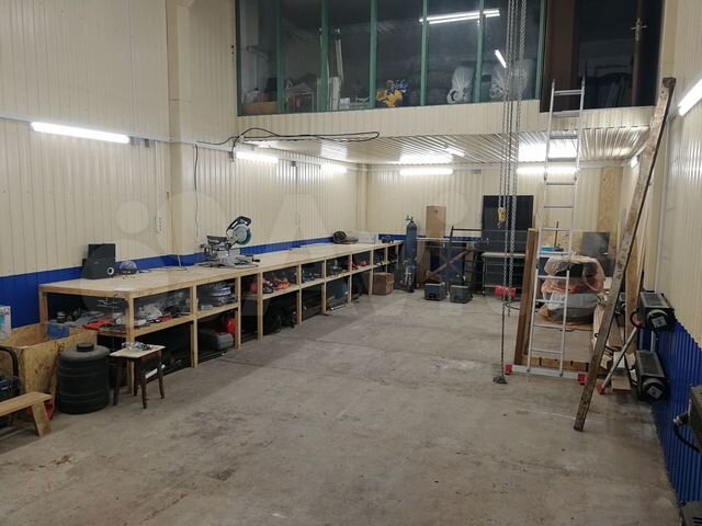 Гараж, > 30 м²