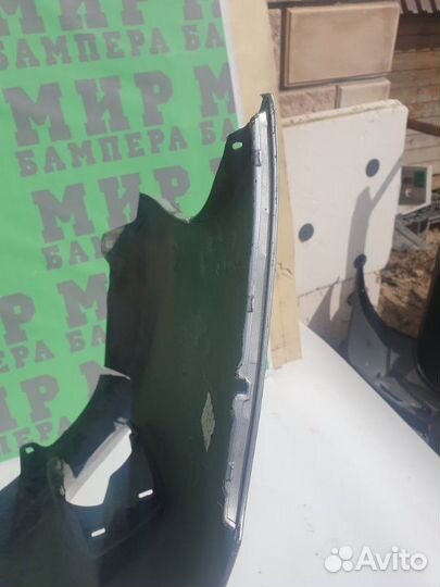 Бампер передний Toyota Corolla 2010