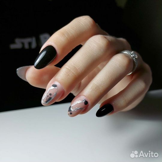 Маникюр, педикюр, наращивание ногтей