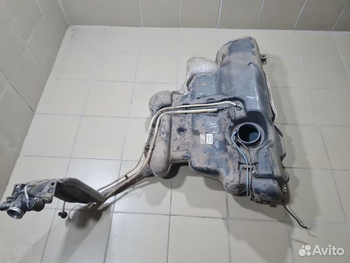 Бензобак Volkswagen Polo 5